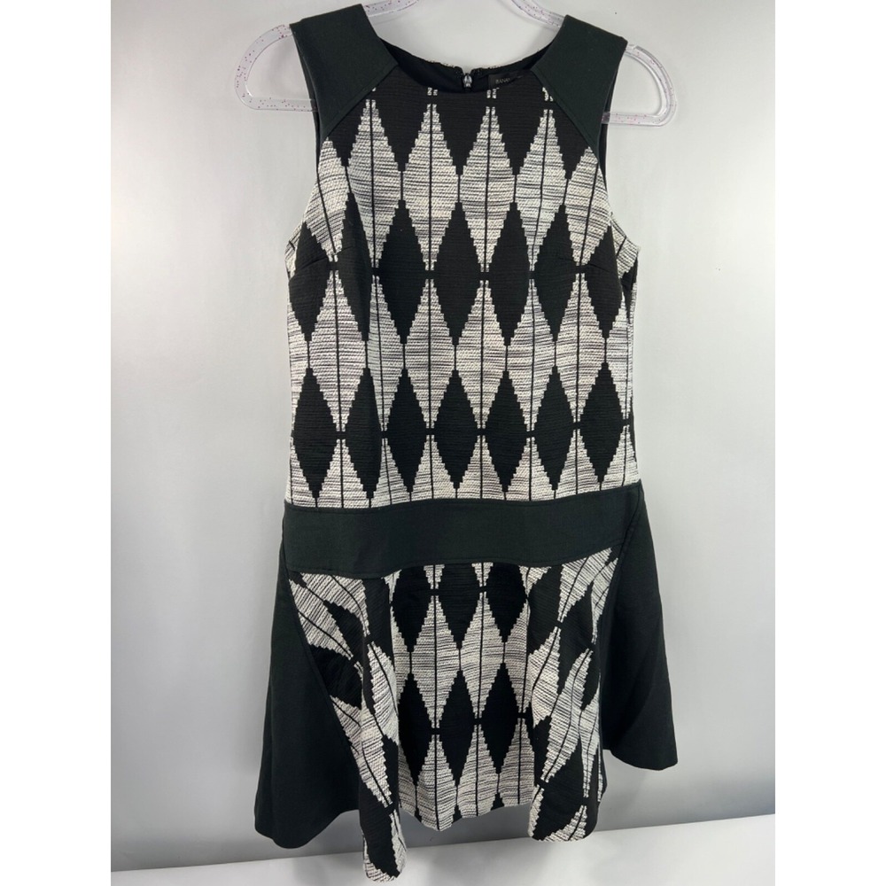Banana Republic Dress Women's Sz 2 Black/White Embroidered Sleeveless‎